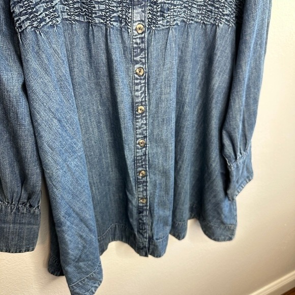 Free People Denim Find Me Now Mini Dress Size M Smocked Long Sleeve Tunic Shirt - Picture 5 of 9